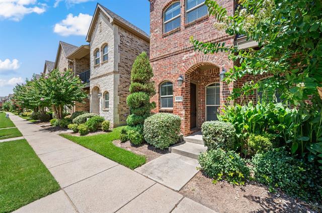Building Photo - 4261 Comanche Dr