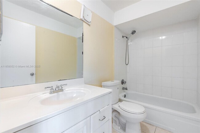 Building Photo - 1824 SW 81st Way