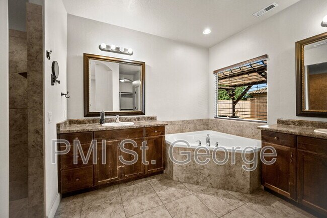 Building Photo - 3782 Brade Lane