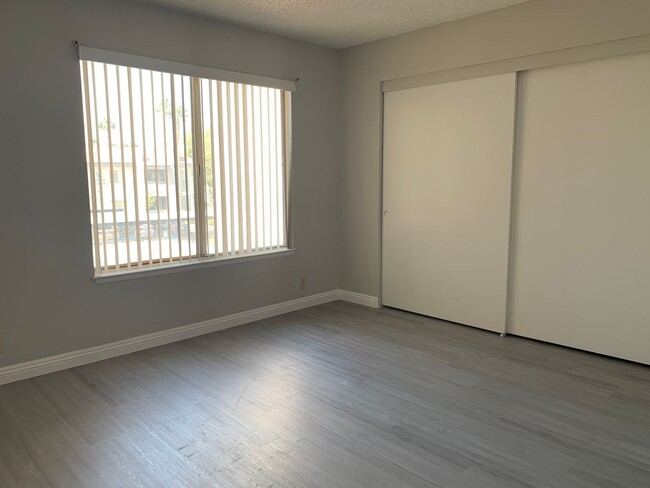 Building Photo - Community Pool and Spa. 2 Story, 2 Bedroom...