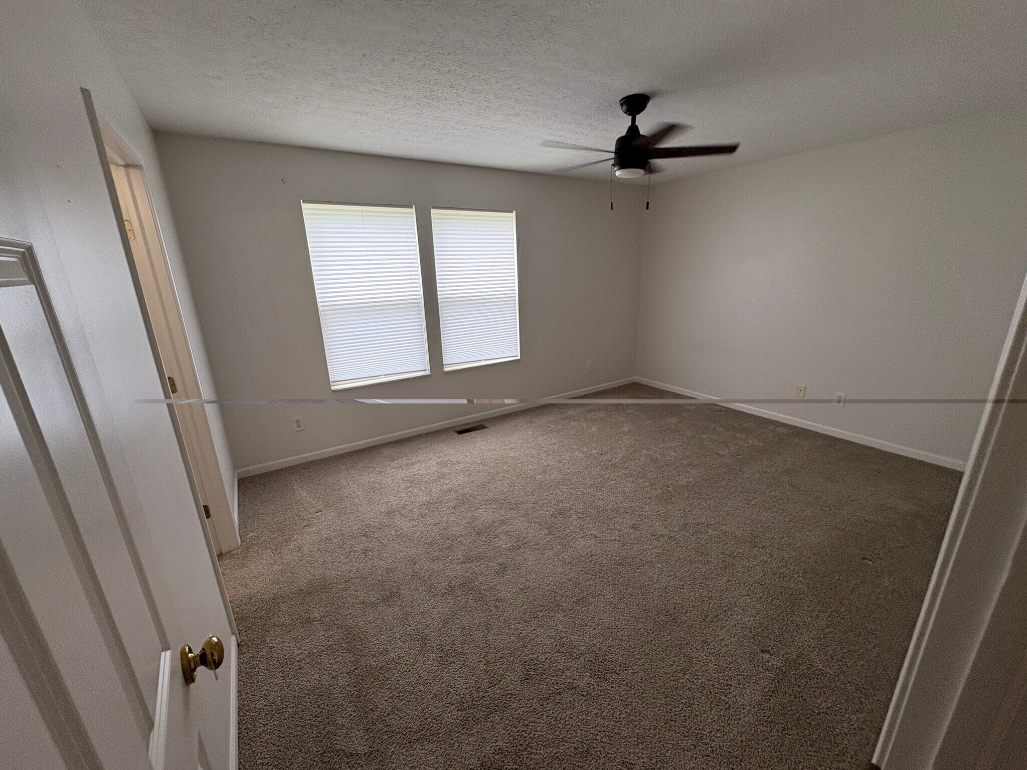 Building Photo - 1074 Lakegrove Ct