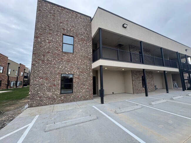 Building Photo - Brand New Apartments!!  2 Bedroom 2 Bath!