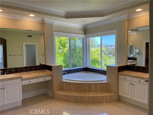 Building Photo - 28592 Point Loma