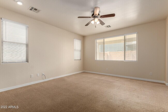 Building Photo - 17410 W Holland Ln