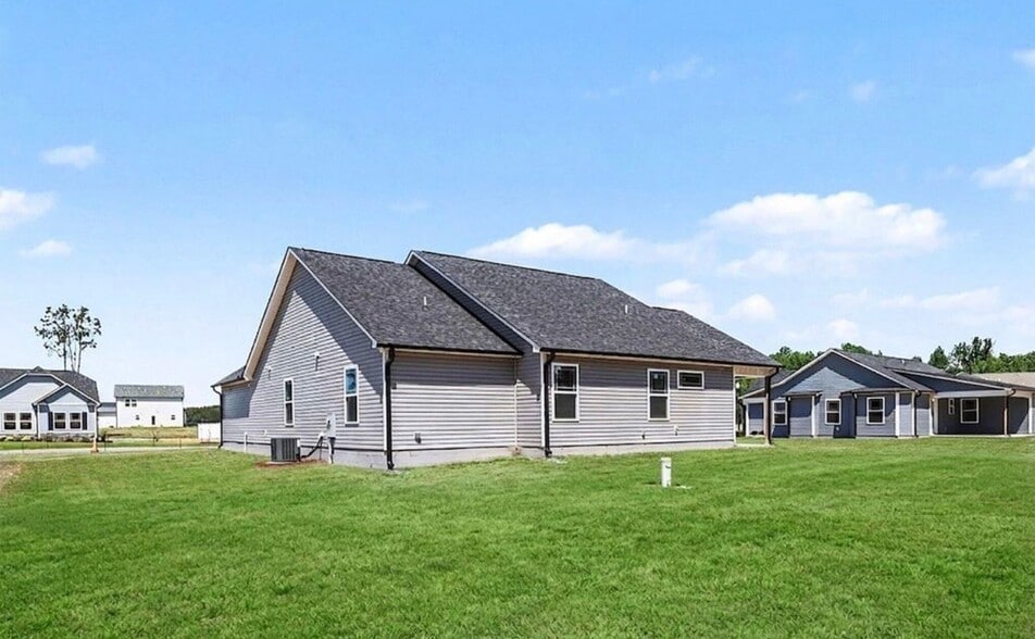 Building Photo - 106 Burnello Ct