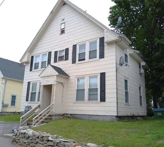 Building Photo - 501 Massabesic St