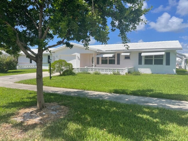 Primary Photo - 723 SW 18th St