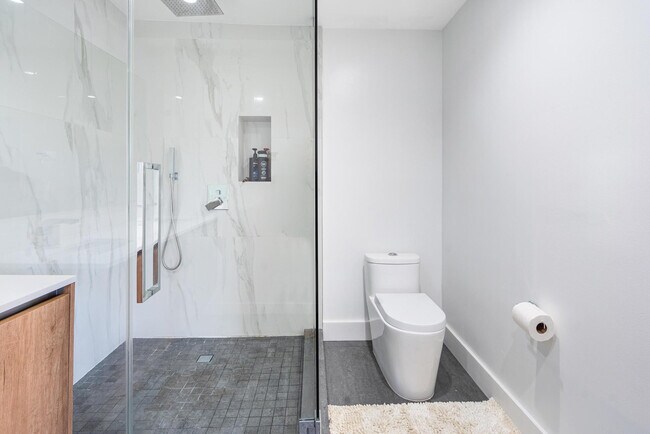 Building Photo - 9703 SW 142nd Ct