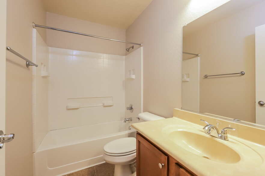 Building Photo - 21038 E Tierra Grande