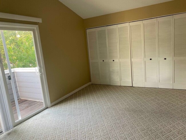 Building Photo - 1206 Tiffany Ln