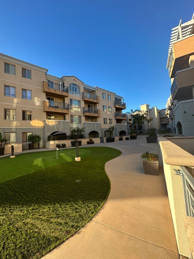 Building Photo - 2BR Carmel Valley Condo - Pell Place