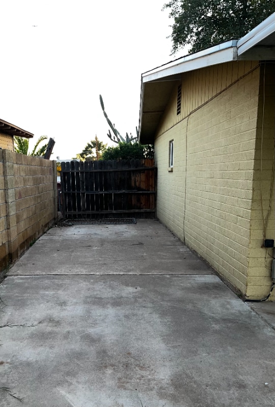 Building Photo - 7826 E Roosevelt St