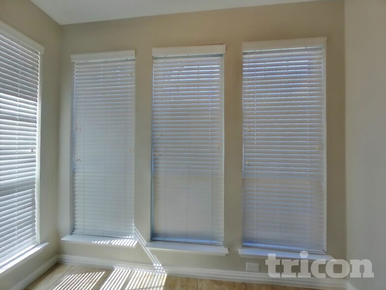 Building Photo - 114 Cole St