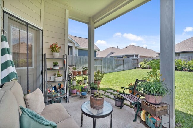 Building Photo - 7907 Starfish Arbor Dr
