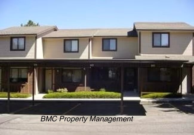 Building Photo - 2926 S Abbs Ln