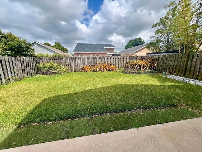 Building Photo - 274 SW 159th Terrace