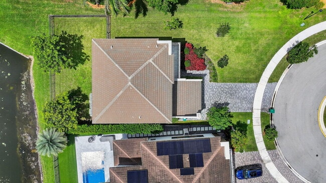 Building Photo - 10990 Oceano Wy