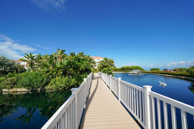 Building Photo - 350 Gulf of Mexico Dr