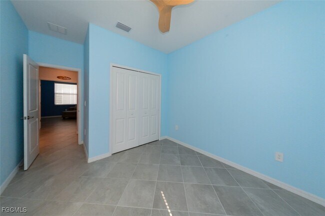 Building Photo - 3983 E Hampton Cir