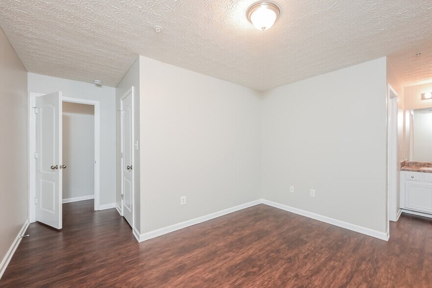 Building Photo - 1012 Weatherwood Pl NE