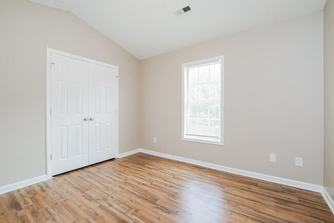 Building Photo - 33 35 Brantley Cir