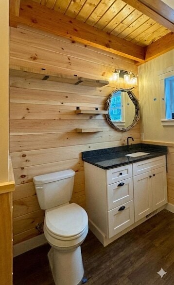 Building Photo - 28 Emerald Ave