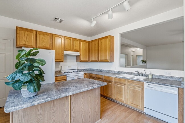 Building Photo - 10252 E Wasp Spring Dr