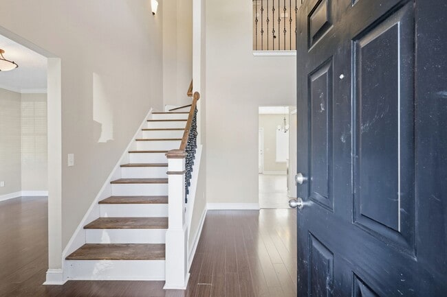 Building Photo - 3 Bedroom Griffin Park Home on Quiet Cul-de-Sac