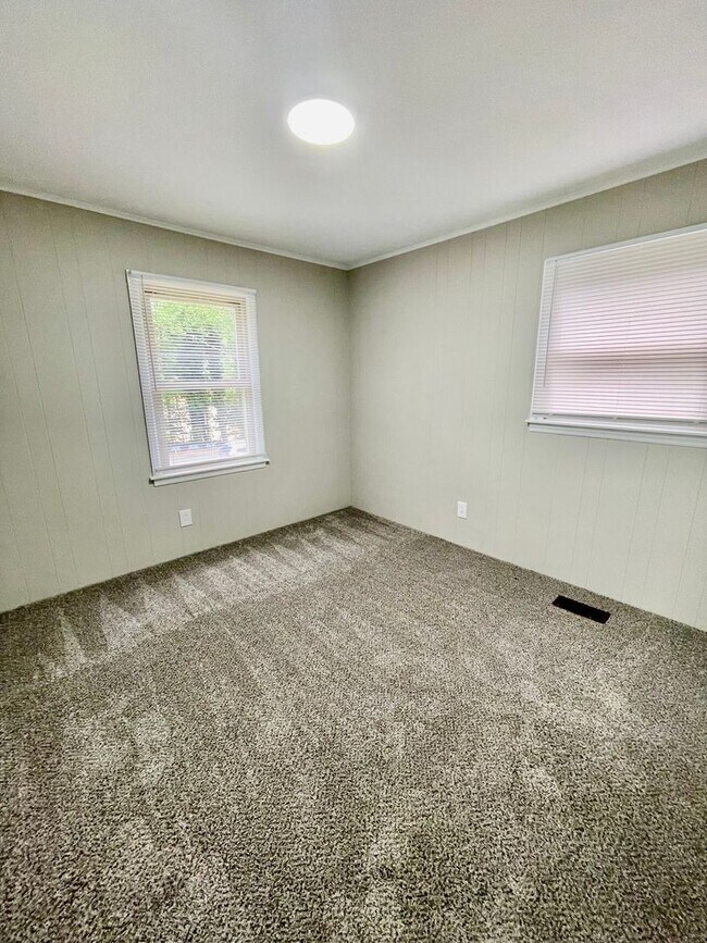 Building Photo - Charming 3-bedroom, 1-bath home in Stanley, NC