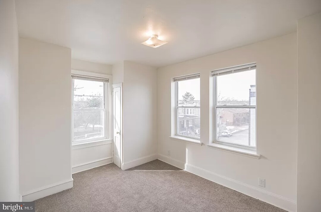 Building Photo - 5244 Pennsgrove St