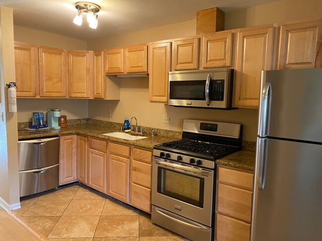 Building Photo - 5917 Prosperity Dr
