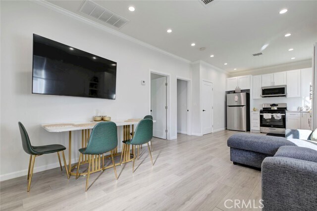 Building Photo - 10531 Greenburn Ave