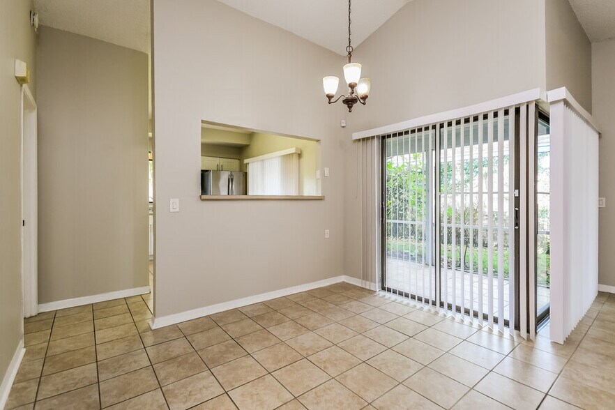 Building Photo - 11389 Darlington Dr