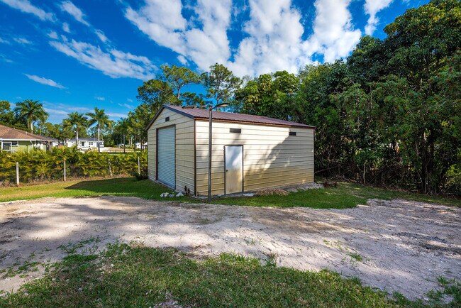 Building Photo - 13577 52nd Ct N