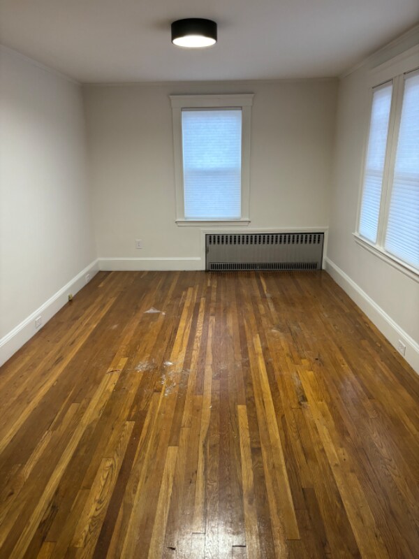 Building Photo - 1308 Pleasant St