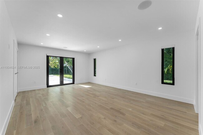 Building Photo - 7760 SW 125th Terrace