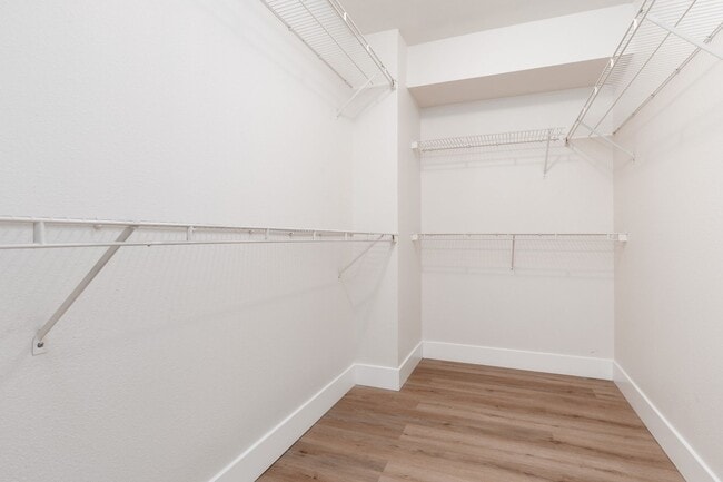 Building Photo - Completely remodeled 1st floor unit in gated Silverado Ranch community