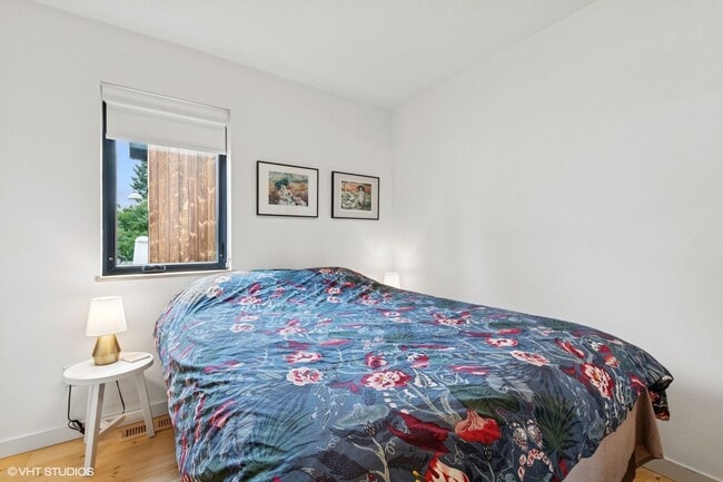 Building Photo - Furnished 2 Bed 2 Bath Columbia Falls Home