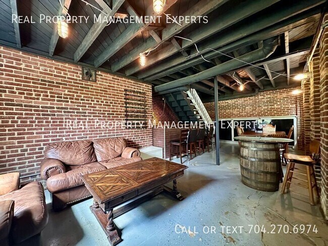 Building Photo - 4429 Firwood Ln
