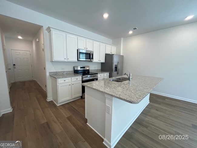 Building Photo - 284 Kenoot Dr