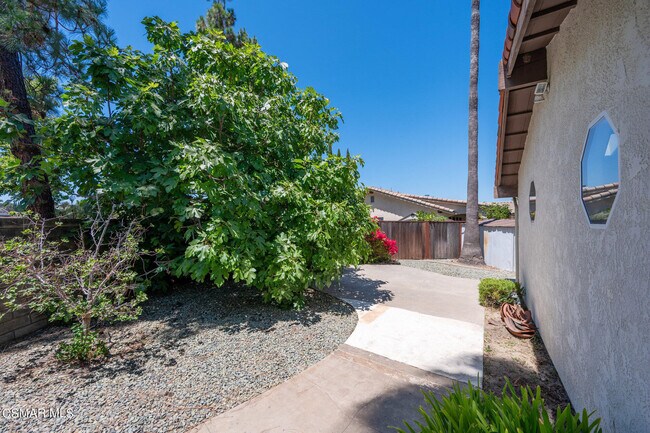 Building Photo - 208 Deerwalk Pl