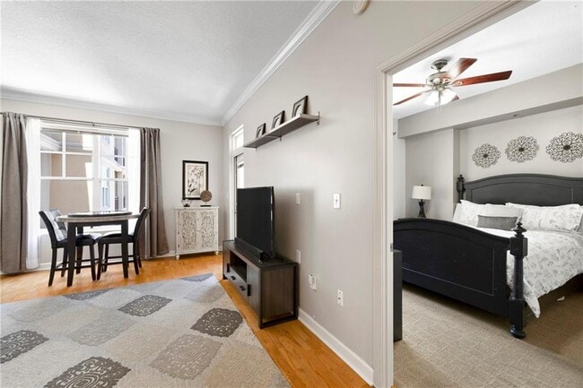 Building Photo - 1101 Juniper St NE