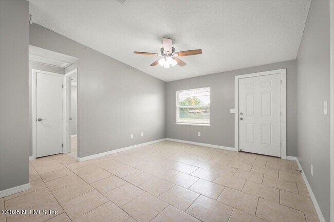 Building Photo - 7945 Herlong Rd