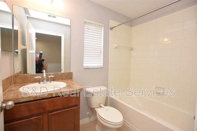 Building Photo - 4139 Shadetree Ln