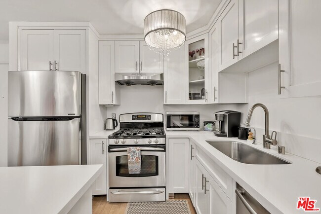 Building Photo - 9950 Durant Dr