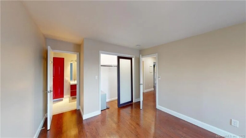 Building Photo - 14 Ingall St
