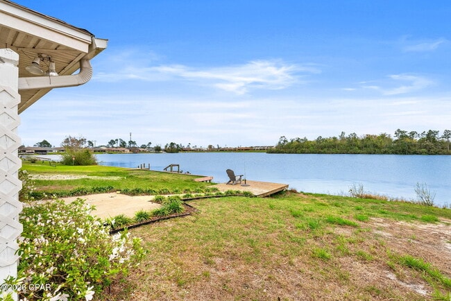 Building Photo - 114 Lakeridge Dr