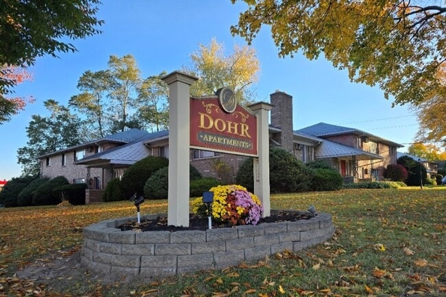 Building Photo - Dohr Apartments