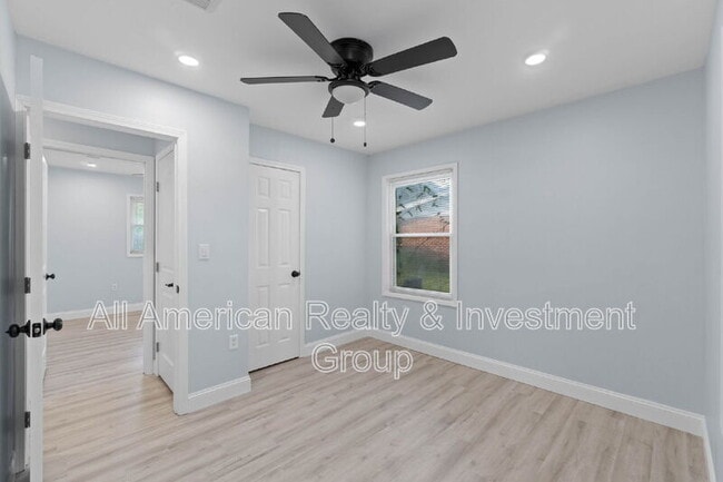 Building Photo - 19 Eglin St