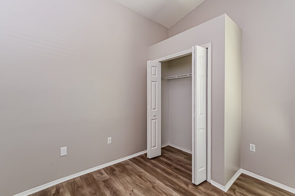 Building Photo - 10924 Pinewood Cove Ln